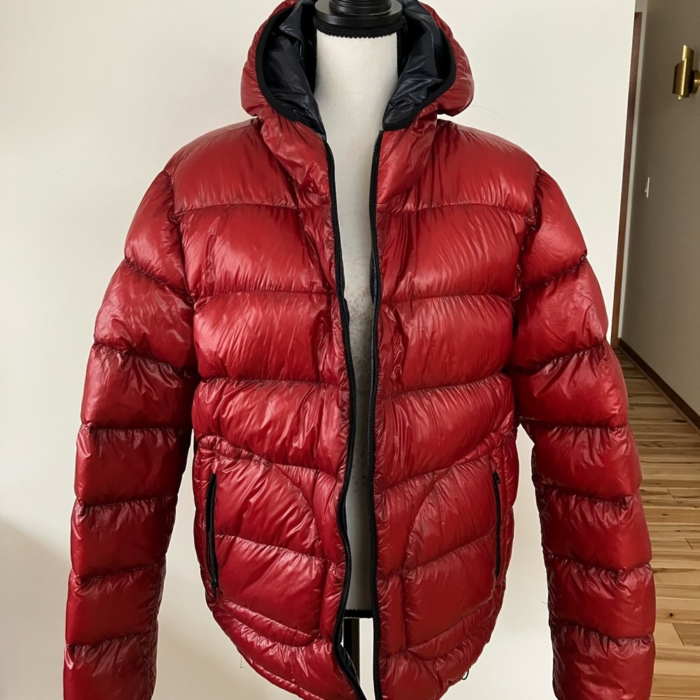 Herno puffer jacket- HUGE savings - Picture 2 of 12